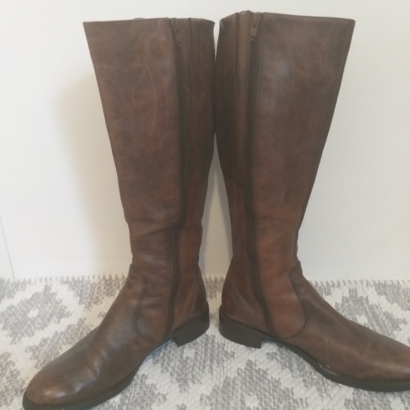 Brown Leather Riding Boots - Picture 3 of 8